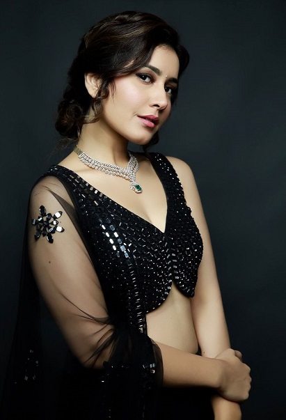 Rashi Khanna Hot Photos