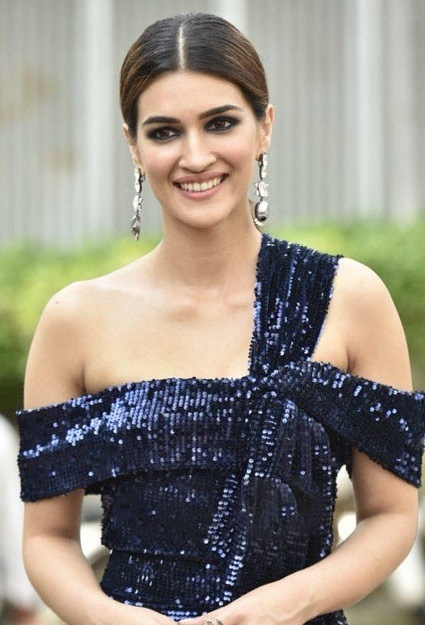 Kriti Sanon Photos