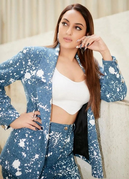 Sonakshi Sinha HD Photos