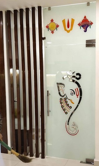 Geometric Patterned Pooja Room Glass Door Design