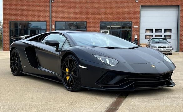 Black Lamborghini Images