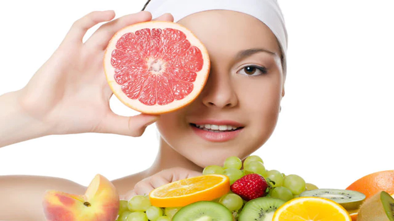 20 Best Fruits For Glowing Skin