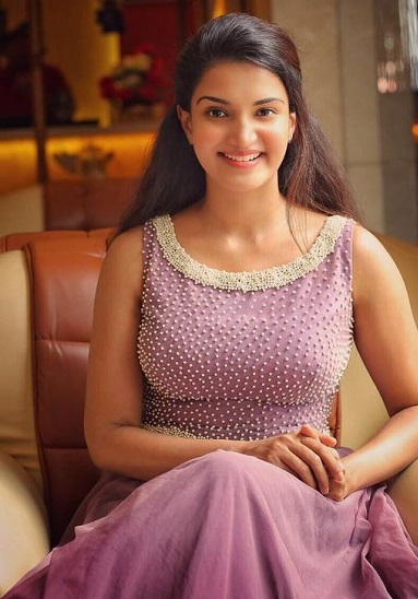 Honey Rose Pictures