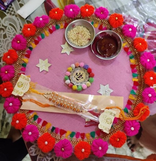 Simple Rakhi Thali Decoration